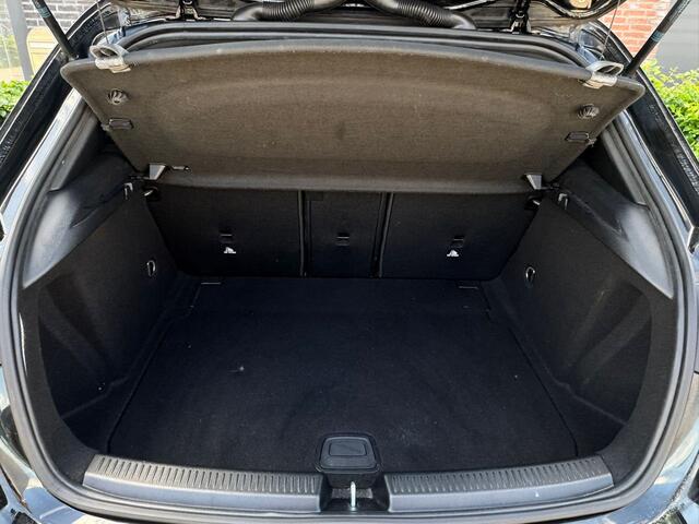 Mercedes-Benz A-KLASSE 200 163PK AMG Premium+ Sfeer 360 Camera Dode-Hoek