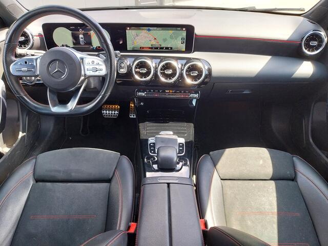 Mercedes-Benz A-KLASSE 200 AUTOMAAT AMG VIRTUAL COCKPIT CAMERA PARK ASSIST ALCANTARA LED NAVI CRUISE ECC 18 INCH