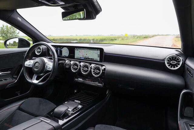 Mercedes-Benz A-KLASSE 250 AMG Night ? Pano ? LED ? Sfeer