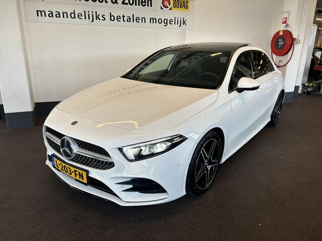 Mercedes-Benz A-KLASSE 200 Premium Plus AMG | Panoramadak | Sfeerverlichting | Volledig digital dashboard | Lederen/Alcantara bekleding | Adaptieve demping | Lane assist | Cruise control | Climate control | Stoelverwarming | Navigatie | 18''INCH