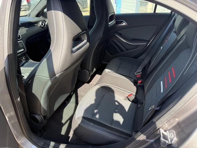 Mercedes-Benz A-KLASSE 180 BUSINESS 45.000KM!! NAP