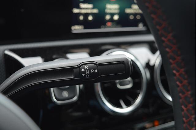 Mercedes-Benz A-KLASSE 200 Business Solution AMG | PANO | CARPLAY |