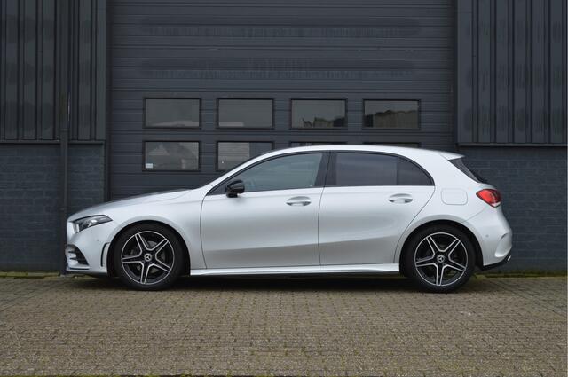 Mercedes-Benz A-KLASSE 180 Business Solution AMG | ORG. NL | CAMERA | SFEERVERLICHTING |