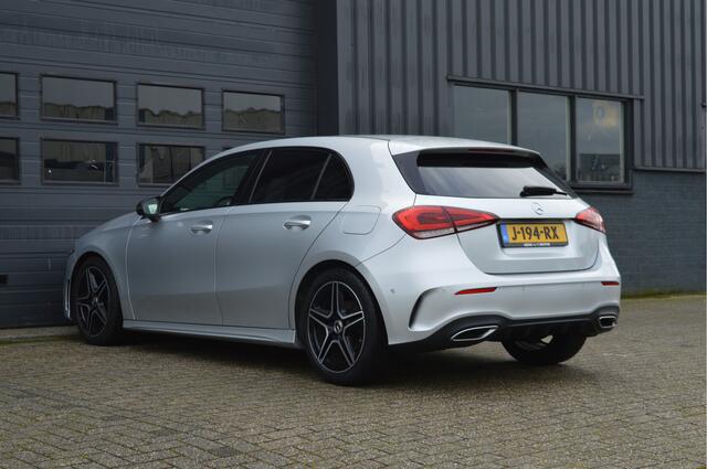 Mercedes-Benz A-KLASSE 180 Business Solution AMG | ORG. NL | CAMERA | SFEERVERLICHTING |