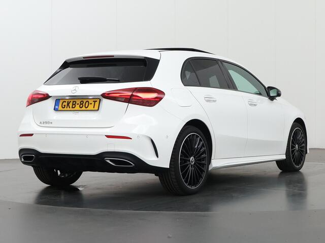 Mercedes-Benz A-KLASSE 250 e Star Edition AMG Line | Night | Panoramadak | Multibeam | Sfeerverlichting | Stoelverwarming |
