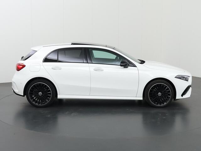 Mercedes-Benz A-KLASSE 250 e Star Edition AMG Line | Night | Panoramadak | Multibeam | Sfeerverlichting | Stoelverwarming |
