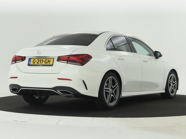 Mercedes-Benz A-KLASSE 180 Business Solution AMG | Navigatie | Camera | Pakeersensoren | Stoelverwarming | Cruise Control | Inclusief 24 maanden MB Certified garantie voor Europa.
