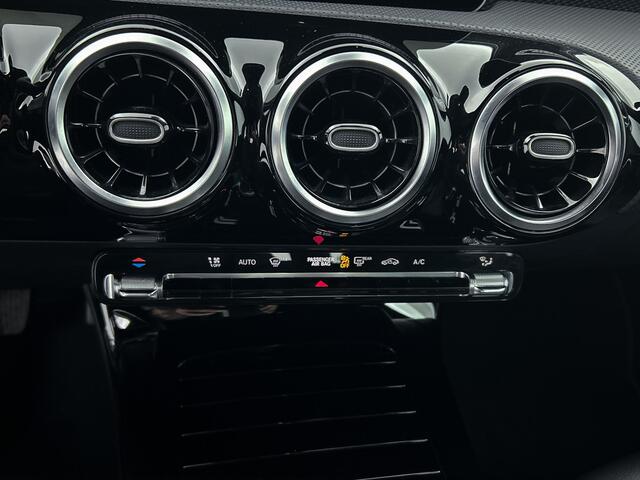 Mercedes-Benz A-KLASSE 180 Advantage Lichtmetalen velgen | wide screen | navigatie | parking support met Camera achter | Inclusief 24 maanden Mercedes-Benz Certified garantie voor Europa.