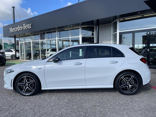 Mercedes-Benz A-KLASSE 250 e Premium Plus