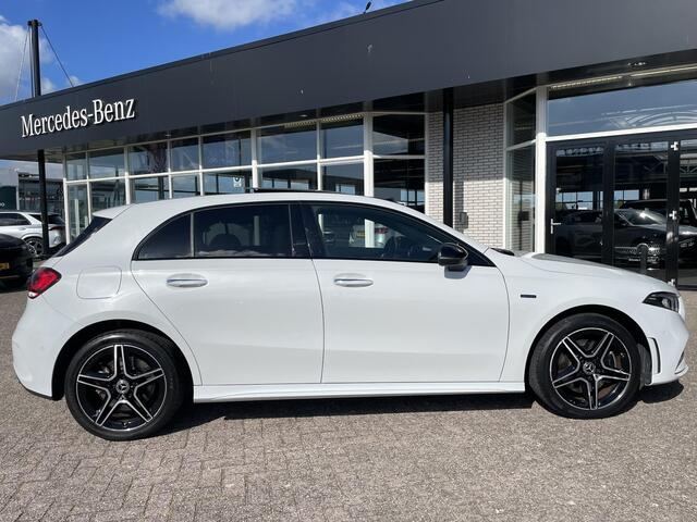 Mercedes-Benz A-KLASSE 250 e Premium Plus