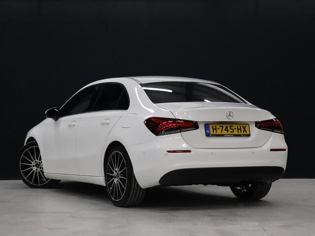 Mercedes-Benz A-KLASSE 200 Business Solution [APPLE CARPLAY, ANDROID, SPORTSTOELEN, CAMERA, CRUISE CONTROL, CLIMATE CONTROL, 18" LM VELG, NIEUWSTAAT]