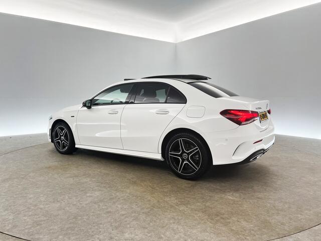 Mercedes-Benz A-KLASSE 250 e AMG Limited 235PK Hybride Pano Sfeer LED Virtual Camera Cruise Clima Navi Memory-Seat PDC 18"LMV