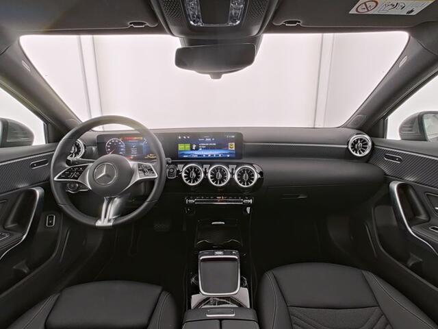 Mercedes-Benz A-KLASSE 250 e Sedan Plug-In Hybride | Progressive Line Advanced Plus | Sfeerverlichting | Laden 11 kW | Stuur en Stoelverwarming | Inclusief 24 maanden MB Certified garantie voor Europa.