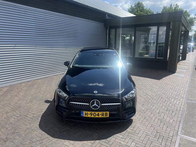 Mercedes-Benz A-KLASSE 160 Business Solution AMG