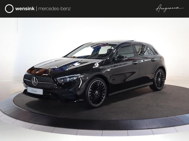 Mercedes-Benz A-KLASSE 250 e Business Solution AMG | Nightpakket | 19-Inch | 360 graden camera | Panoramadak | Stoelverwarming | Apple Car Play | Dodehoek assistent |
