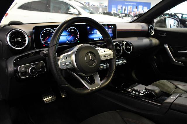 Mercedes-Benz A-KLASSE Limousine 180 Business Solution AMG Panorama dak