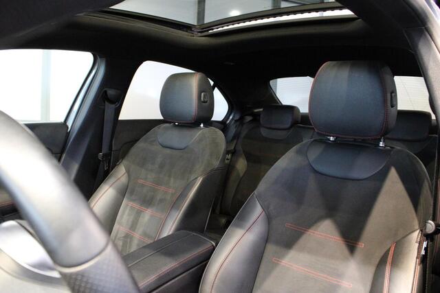 Mercedes-Benz A-KLASSE Limousine 180 Business Solution AMG Panorama dak