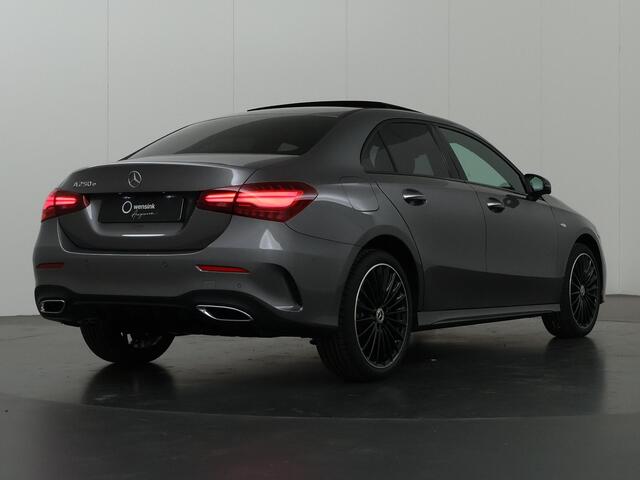 Mercedes-Benz A-KLASSE Limousine 250 e Business Solution AMG | Panoramadak | Night pakket | 19 Inch AMG | DAB+