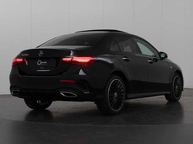 Mercedes-Benz A-KLASSE 250 e Limousine Business Solution AMG Panoramadak | Night-pakket | 19" Velgen