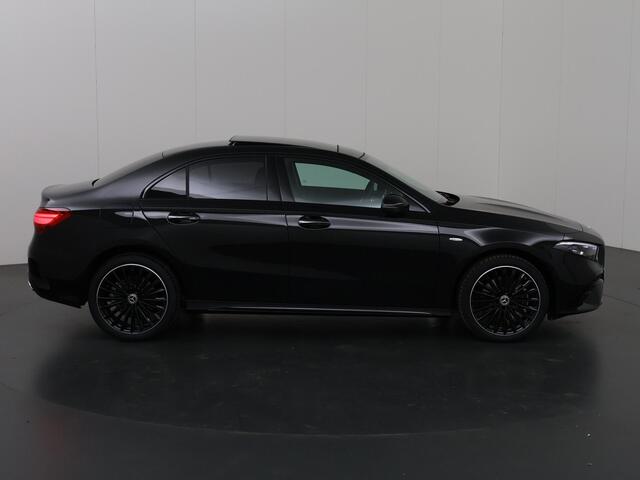 Mercedes-Benz A-KLASSE 250 e Limousine Business Solution AMG Panoramadak | Night-pakket | 19" Velgen