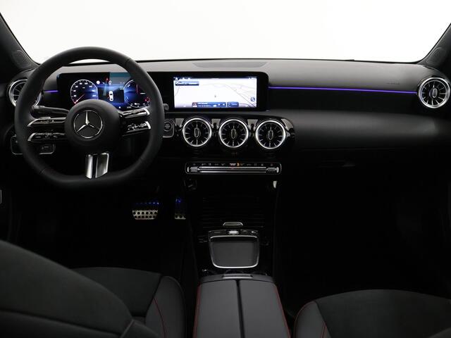 Mercedes-Benz A-KLASSE 250 e Limousine Business Solution AMG Panoramadak | Night-pakket | 19" Velgen