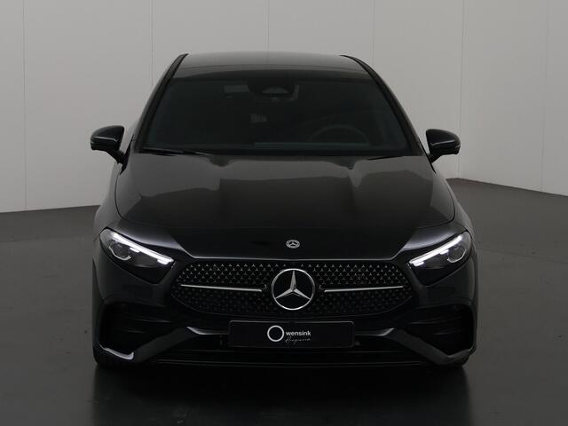 Mercedes-Benz A-KLASSE 180 Business Solution AMG Panoramadak | Multibeam led | Nightpakket | Sfeerverlichting |