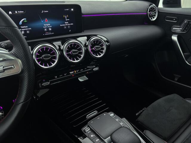 Mercedes-Benz A-KLASSE 180 Premium Plus Panoramadak | elct. bedienbare voor stoelen met memory | Navigatie | Parking support met camera achter | Inclusief 24 maanden MB Certified garantie voor Europa