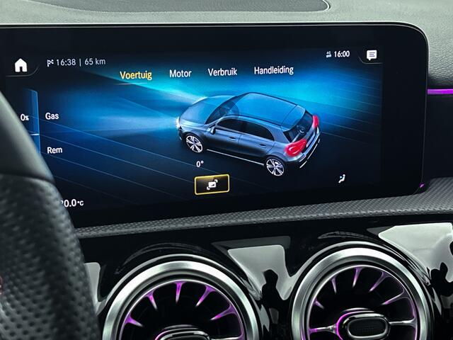 Mercedes-Benz A-KLASSE 180 Premium Plus Panoramadak | elct. bedienbare voor stoelen met memory | Navigatie | Parking support met camera achter | Inclusief 24 maanden MB Certified garantie voor Europa