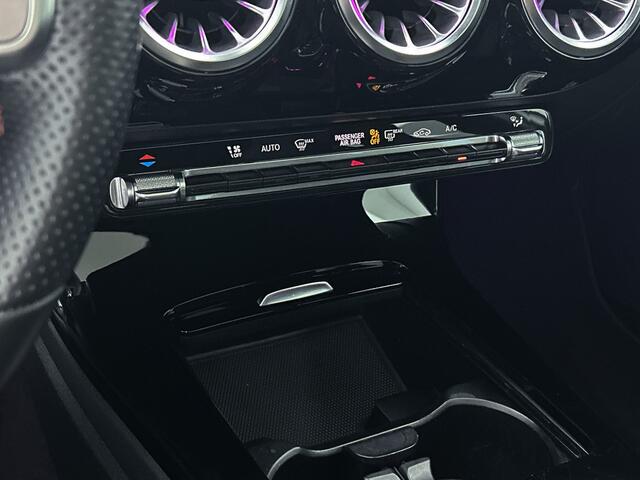 Mercedes-Benz A-KLASSE 180 Premium Plus Panoramadak | elct. bedienbare voor stoelen met memory | Navigatie | Parking support met camera achter | Inclusief 24 maanden MB Certified garantie voor Europa