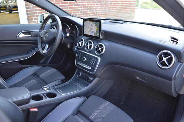 Mercedes-Benz A-KLASSE 180 Urban Automaat Nap / Panorama dak / Drive select / 80000km!!