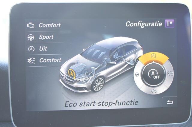 Mercedes-Benz A-KLASSE 180 Urban Automaat Nap / Panorama dak / Drive select / 80000km!!