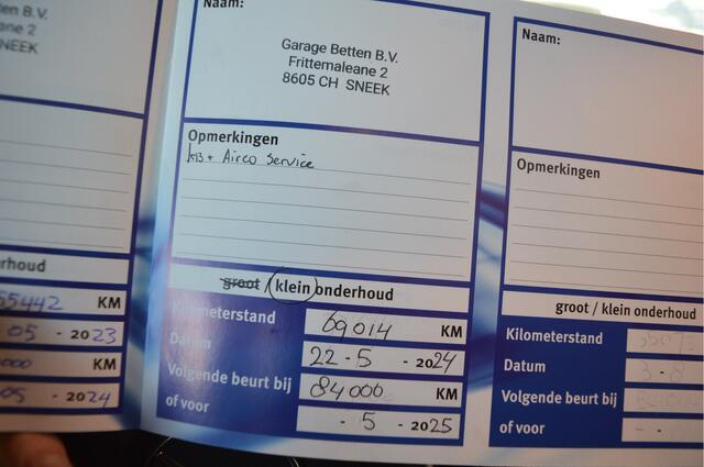 Mercedes-Benz A-KLASSE 180 Urban Automaat Nap / Panorama dak / Drive select / 80000km!!