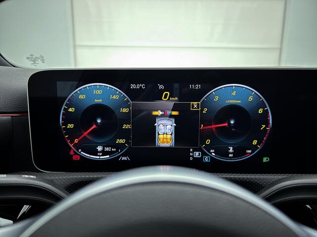 Mercedes-Benz A-KLASSE 180 Business Solution AMG | 1e Eigenaar |