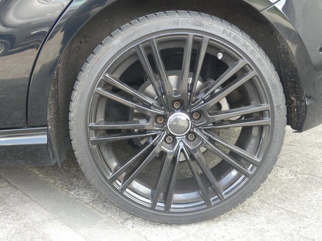 Mercedes-Benz A-KLASSE 180 AMG Night Edition Plus | TREKHAAK | NAVIGATIE | ACHTERUITRIJCAMERA |