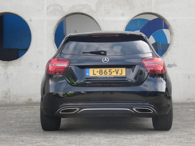 Mercedes-Benz A-KLASSE 180 AMG Night Edition Plus | TREKHAAK | NAVIGATIE | ACHTERUITRIJCAMERA |