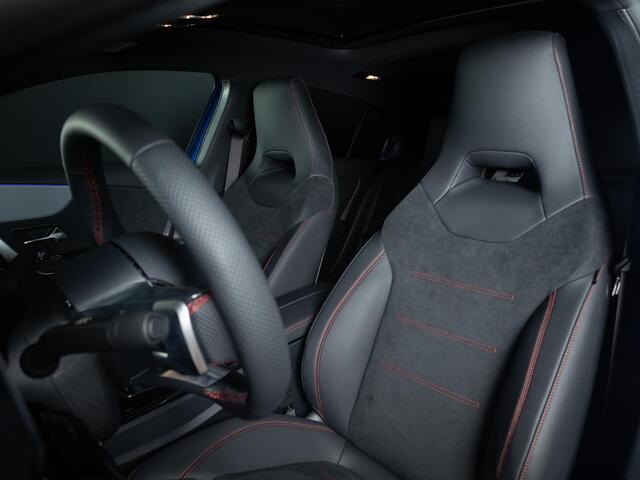 Mercedes-Benz A-KLASSE Hatchback 250 e Star Edition AMG Line | Panorama dak
