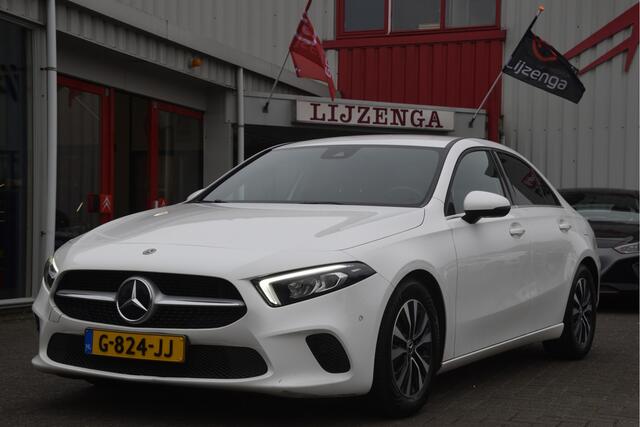Mercedes-Benz A-KLASSE 200 Business Solution LED | Keyless | Digitaal dashboard | Stoelverwarming | LMV