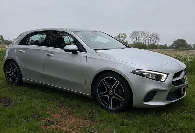 Mercedes-Benz A-KLASSE 180 d Premium Plus