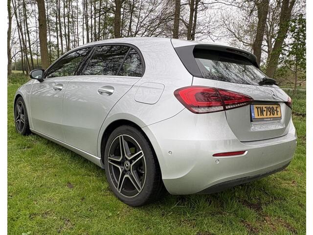 Mercedes-Benz A-KLASSE 180 d Premium Plus