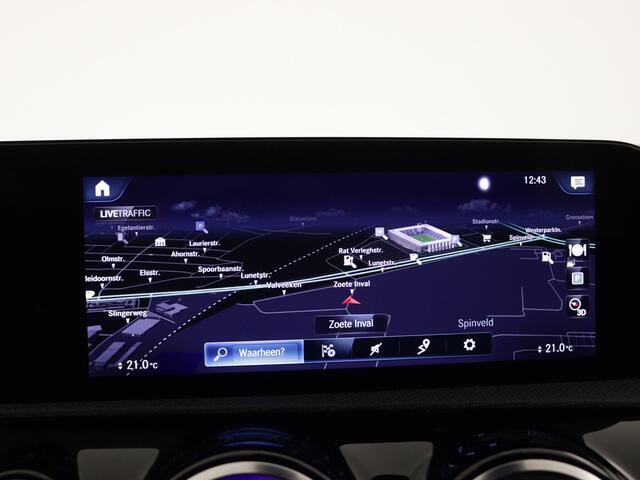 Mercedes-Benz A-KLASSE 180 AMG Line | Nightpakket | Sfeerverlichting | Stoelverwarming | inclusief 24 maanden MB Certified garantie voor europa