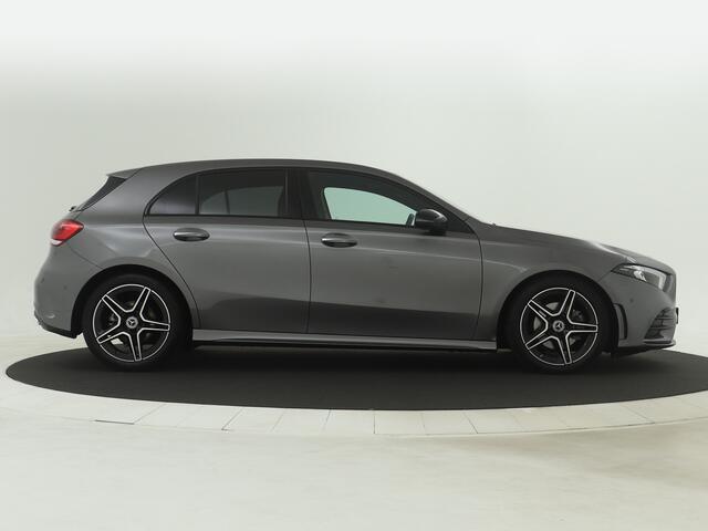 Mercedes-Benz A-KLASSE 180 AMG Line | Nightpakket | Sfeerverlichting | Stoelverwarming | inclusief 24 maanden MB Certified garantie voor europa
