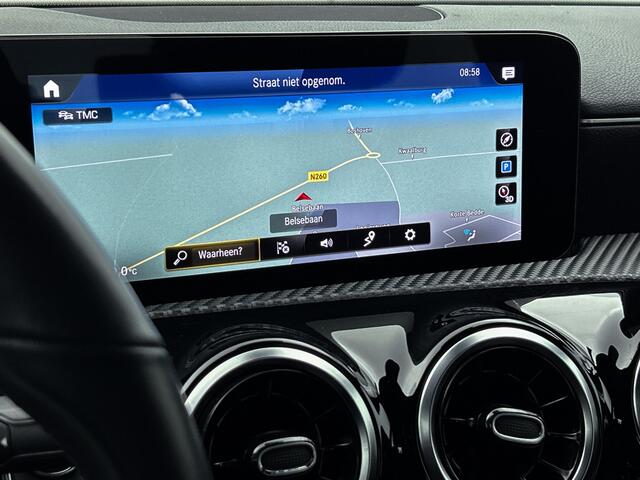 Mercedes-Benz A-KLASSE 250 e Plug-In Hybride | Auto Show Tilburg | Lichtmetalen velgen | MBUX wide screen | Navigatie \ Parking support met camera achter | Inclusief 24 maanden MB Certified garantie voor Europa.