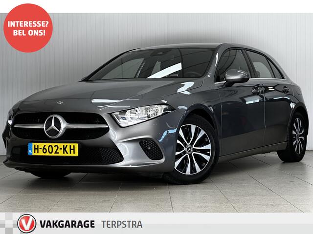 Mercedes-Benz A-KLASSE 160 Business Solution/ 16''LMV/ Zwarte Hemel!/ Camera/ Apple+Android/ Virtual Cockpit/ Keyless GO/ Clima/ Navi/ Cruise/ Bluetooth/ Multi.LEDER.Stuur/ Elek.Pakket/ Isofix/ PDC V+A.