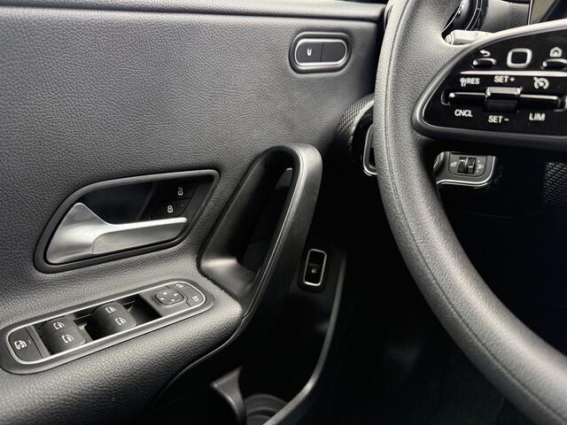 Mercedes-Benz A-KLASSE 250 e Plug-in Hybrid Aut., Clima | Navi & CarPlay | Pdc