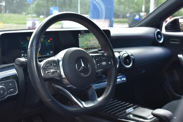 Mercedes-Benz A-KLASSE 180 Business Solution AMG | Navi | Camera | Stoelverwarming | 12 mnd BOVAG garantie Whatsapp 06-53188999