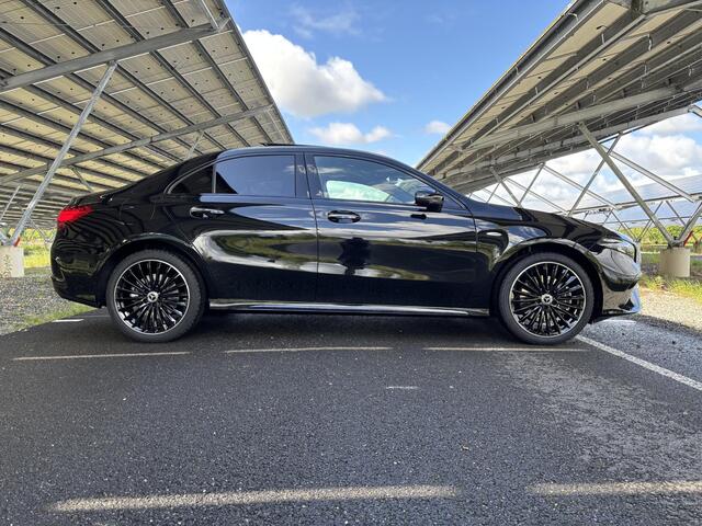 Mercedes-Benz A-KLASSE 250 e Business Solution AMG | Night | Panoramadak | Stoelverwarming | Sfeerverlichting | 360 camera |