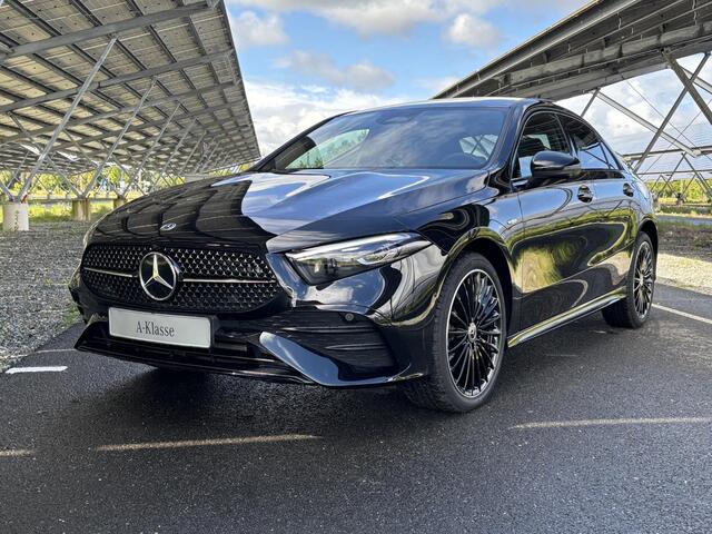 Mercedes-Benz A-KLASSE 250 e Business Solution AMG | Night | Panoramadak | Stoelverwarming | Sfeerverlichting | 360 camera |