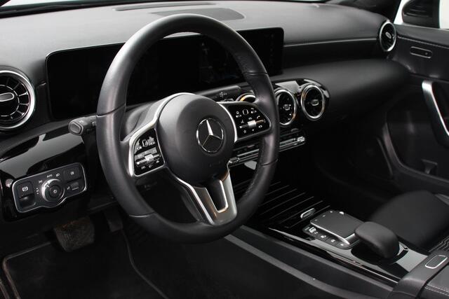 Mercedes-Benz A-KLASSE 200 Aut 7-DCT Progressive Navigatie Camera Adaptive Cruise Control Keyless Go Lane Assist Verkeersbord Herkenning