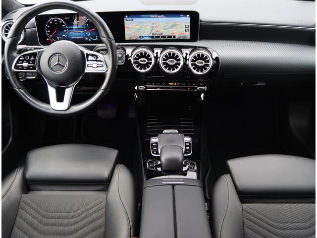 Mercedes-Benz A-KLASSE 220 Premium | Keyless | Sfeerverlichting | Org. NL