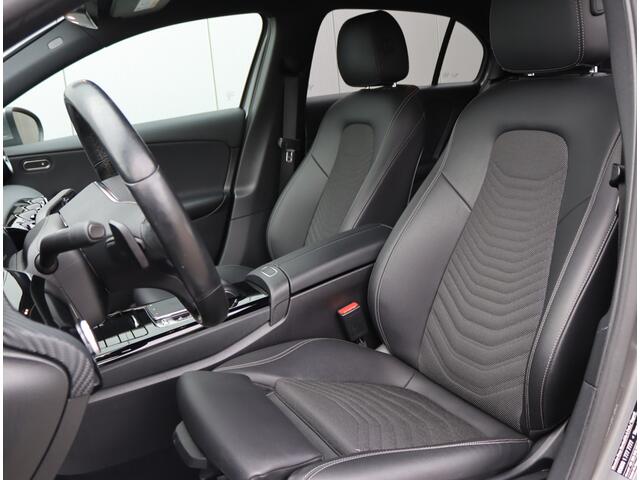 Mercedes-Benz A-KLASSE 220 Premium | Keyless | Sfeerverlichting | Org. NL